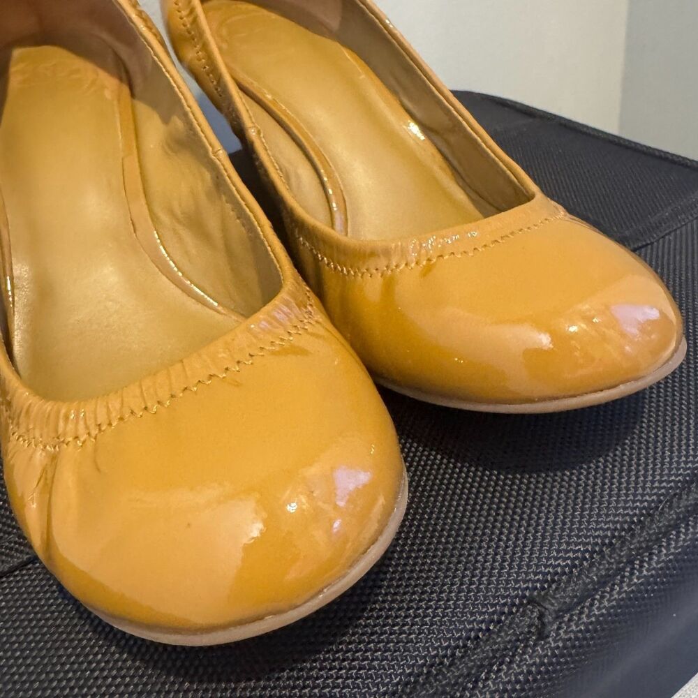 Tory Burch Eddie Ballet Wedges – Size 7M – Patent Leather Gold Medallion - Picture 11 of 14